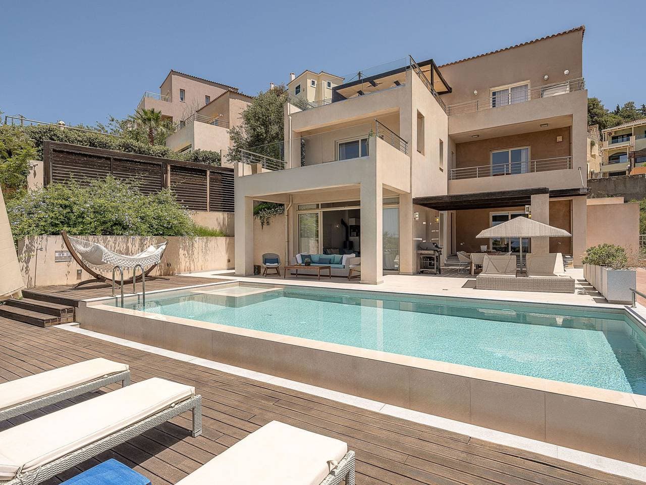 Foto 3 von 37: Adeste Seaview Villa III-Pool, Whirlpool, 900m zum Meer