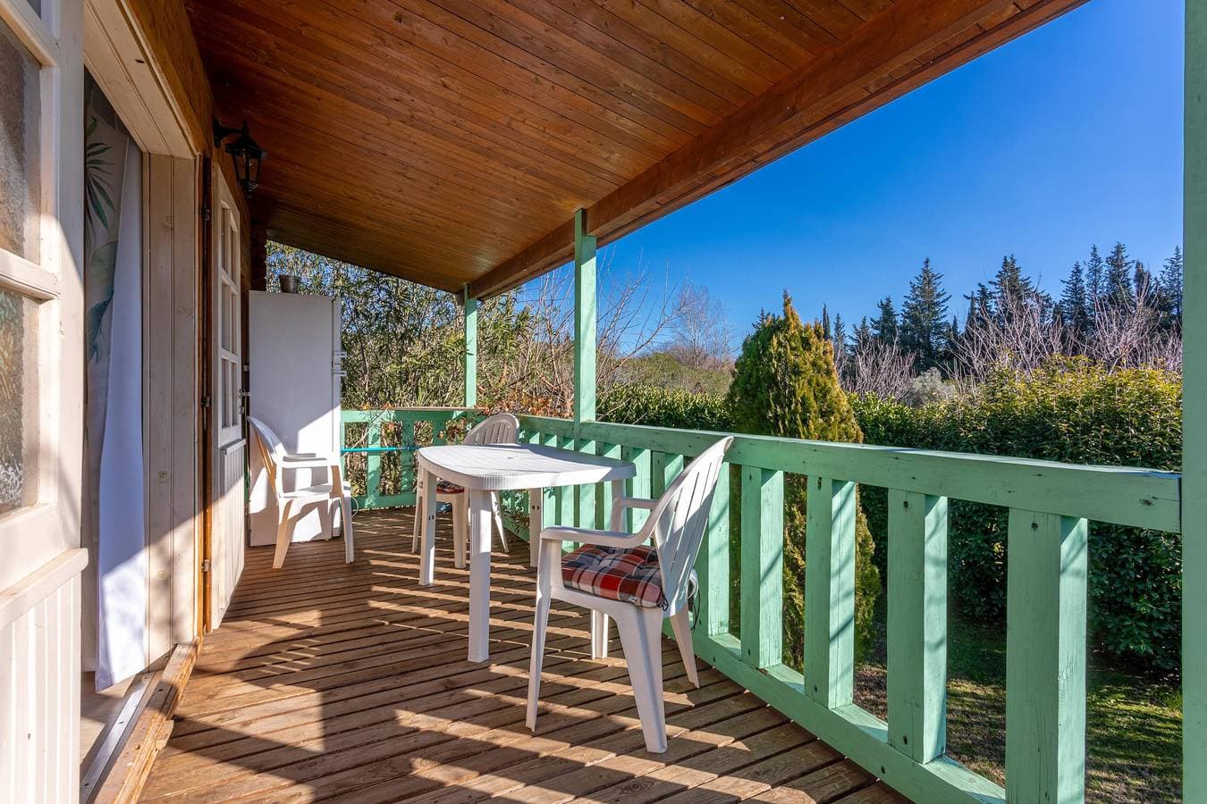 Foto 2 von 24: Chalet „Superbe“ mit privater Terrasse, WLAN und Klimaanlage