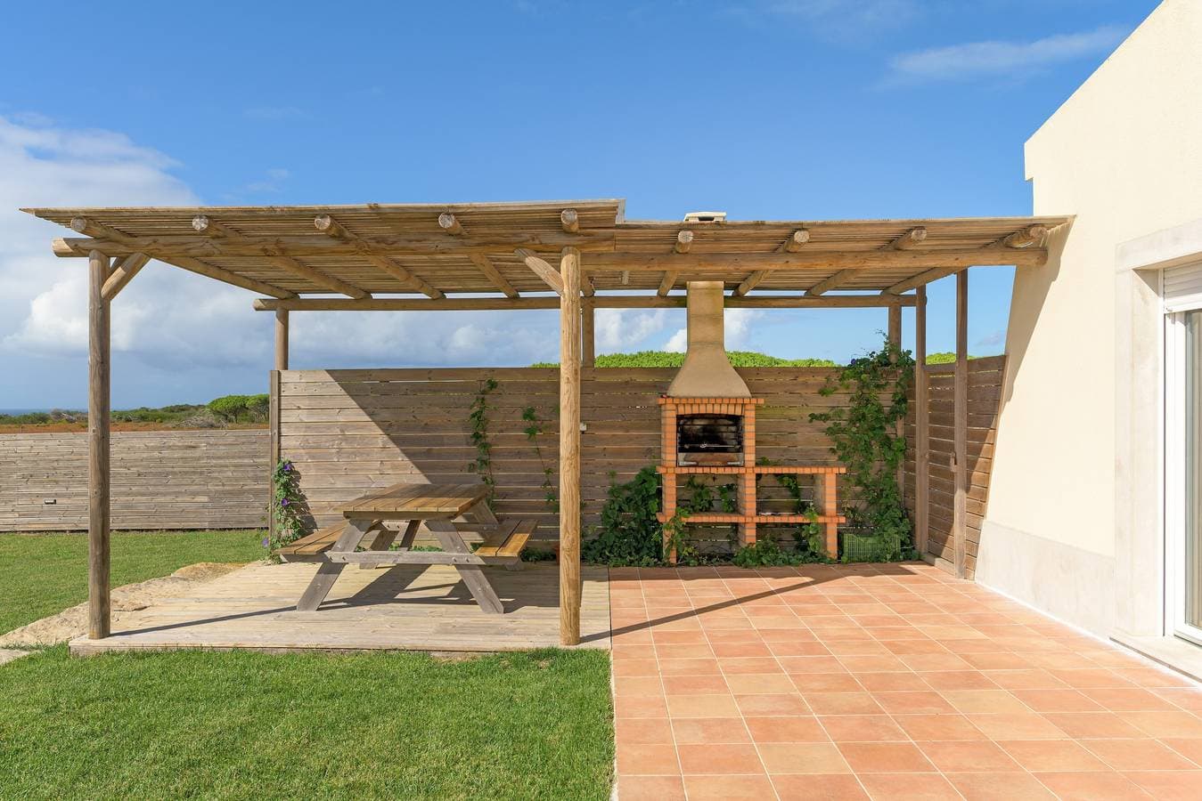 Foto 3 von 31: Ferienwohnung 'Flor Do Rosto II' mit Meerblick, Gemeinschaftspool und Wi-Fi