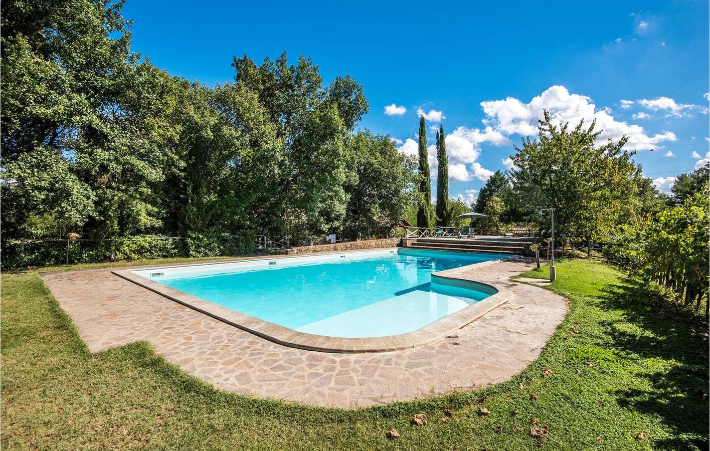 Foto 4 von 28: San Martino Haven: Pool, Garten, Parkplatz & Internet