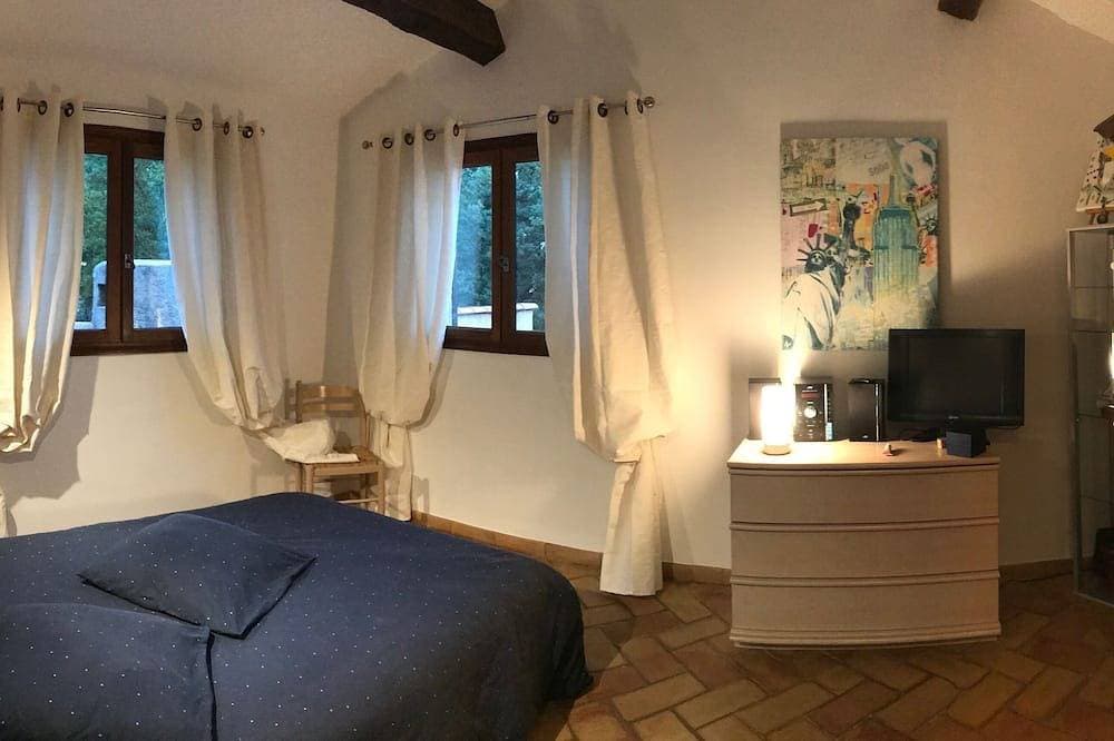 Foto 3 von 19: Charming villa between sea and mountains