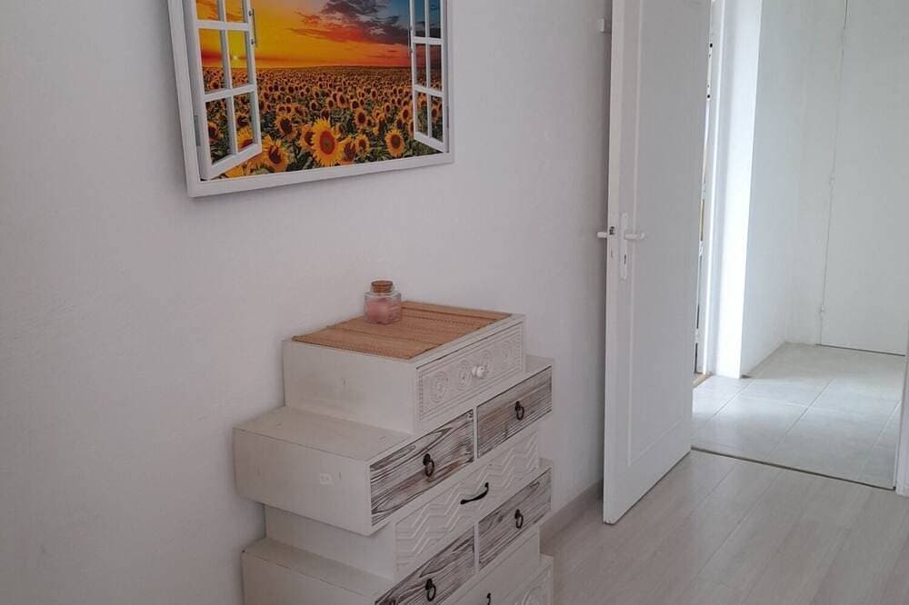 Foto 9 von 12: A 36 sq. m self contained apartment with a magnificent view to the Mediterranean