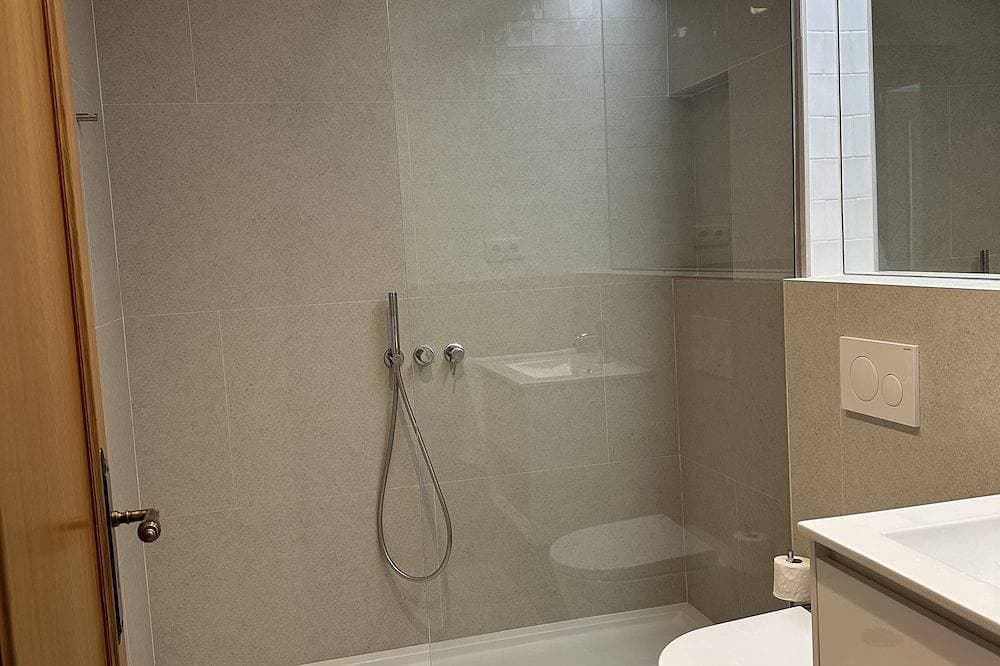 Foto 6 von 30: Lc. 11 368. Schönes 4-Bett-3-Badehaus mit Pool, 300 Meter vom Strand entfernt
