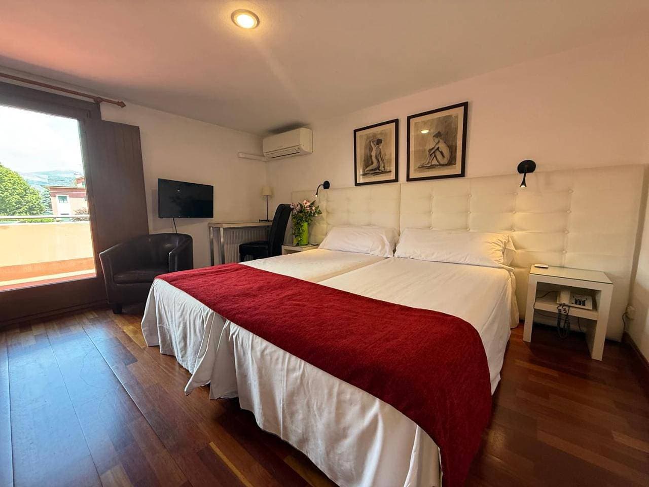 Foto 6 von 13: Double or Twin Room with Spa Access