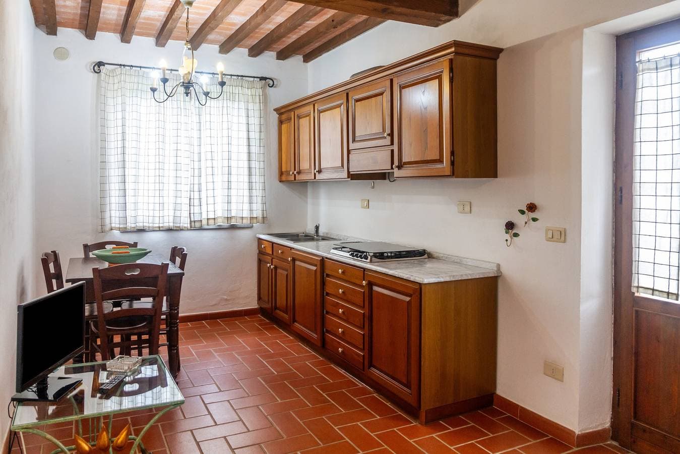 Foto 6 von 27: Ferienwohnung 'Riccio' mit Gemeinschaftspool, WLAN und Klimaanlage