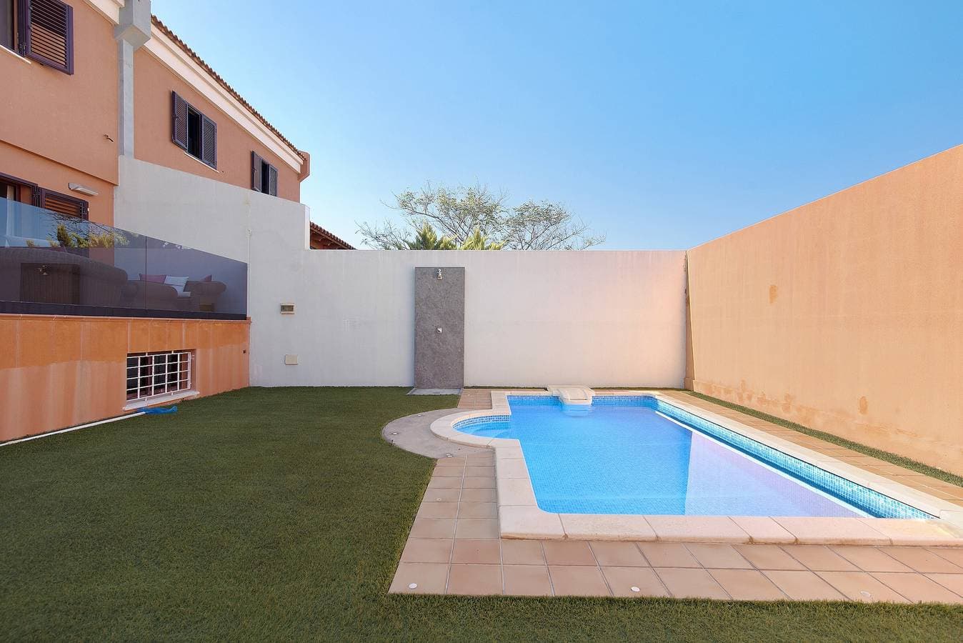 Foto 2 von 38: Ferienhaus 'Chalet Vacacional El Agujero' mit Meerblick, privatem Pool und WLAN