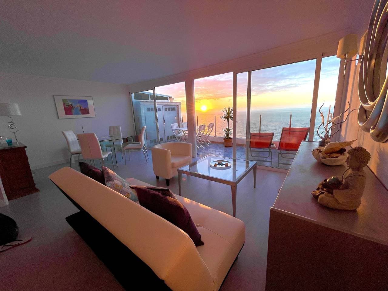 Foto 6 von 31: Ferienwohnung 'Exclusive Views On Top Of The Ocean' mit Meerblick, privater Terrasse & WLAN