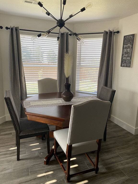 Foto 7 von 18: Bright Walk-Out 2Br · Private Patio & Yard · Quiet Area