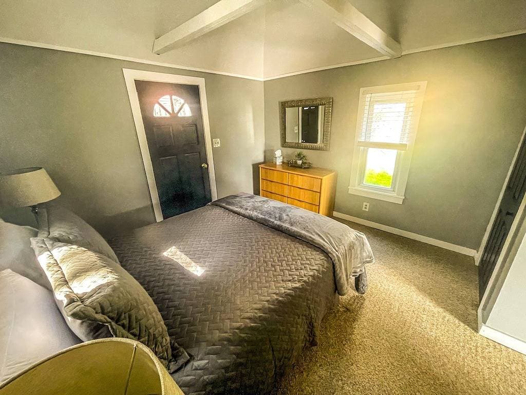 Foto 9 von 18: Cozy Pond Side Cottage in Bar Harbor! [The `Nook`]