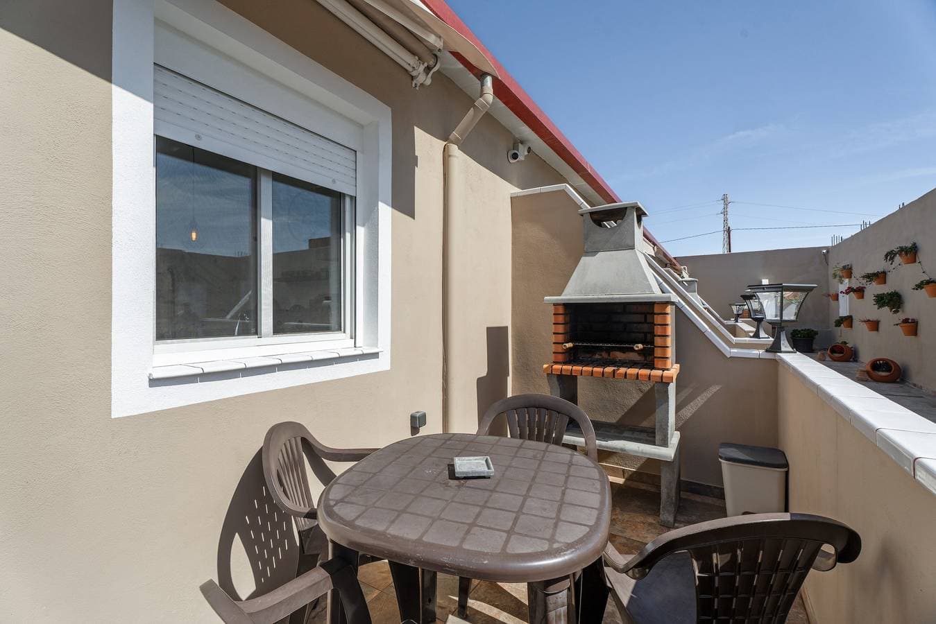 Foto 2 von 30: Ferienwohnung '2 Omanai Tenerife Sur' mit privater Terrasse, Garten und WLAN
