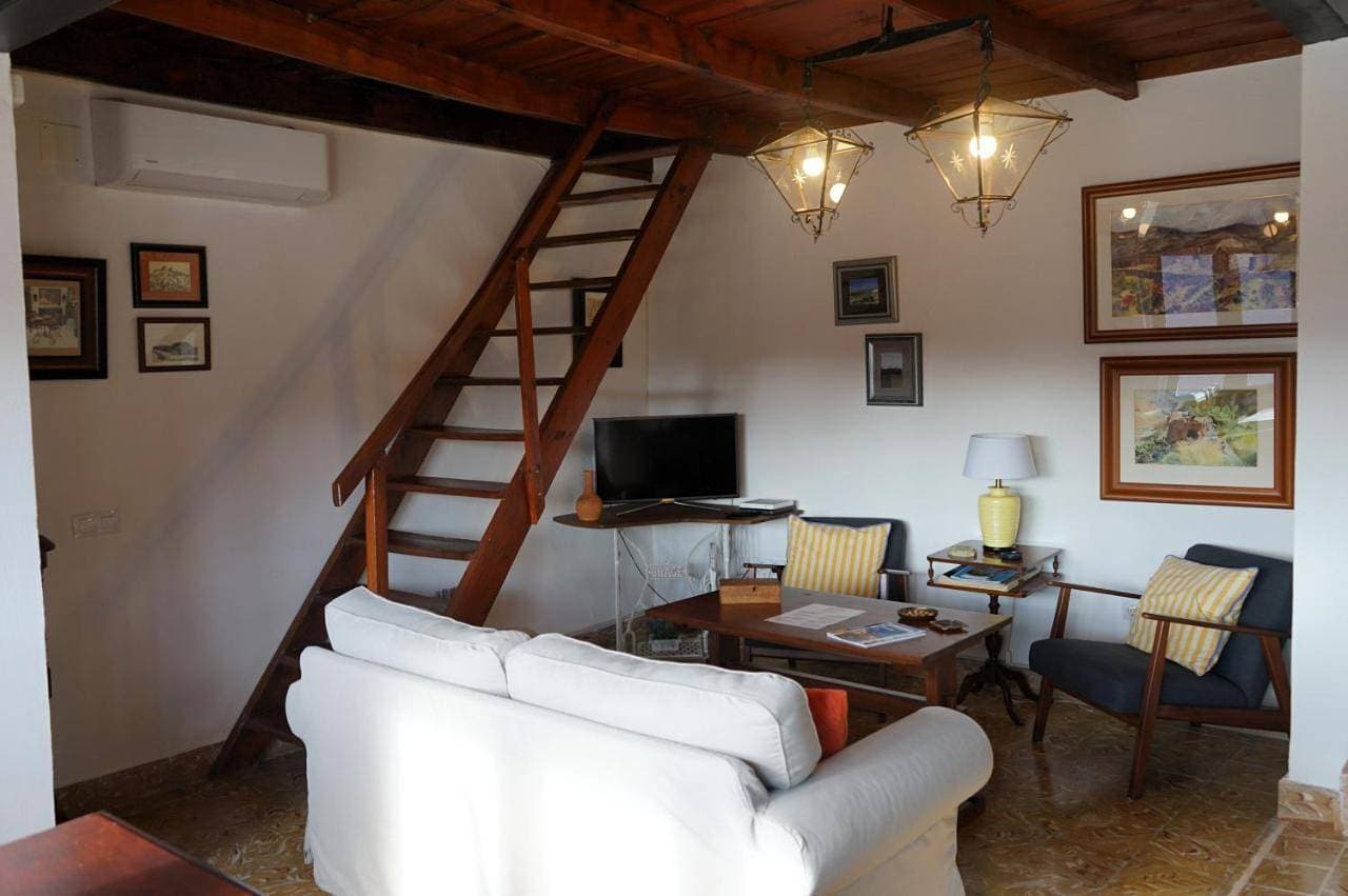 Foto 4 von 29: Two-Bedroom House