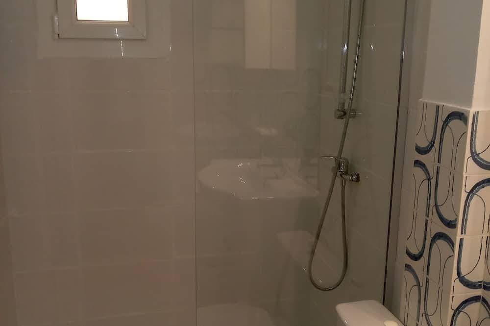 Foto 3 von 10: Comfortable apartment with large terrace and lake view