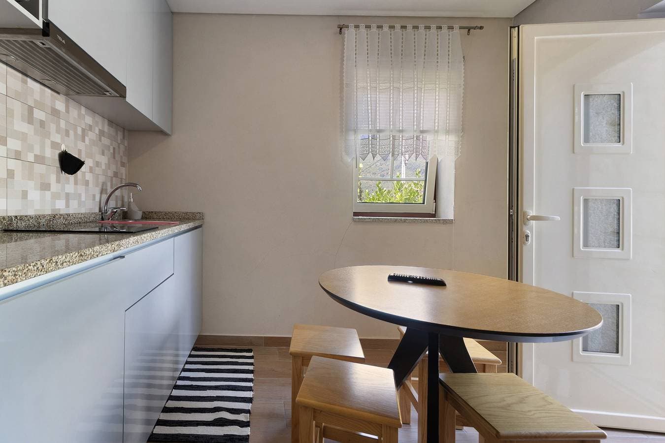 Foto 13 von 30: Ferienwohnung 'D' mit Bergblick, Wi-Fi und Klimaanlage