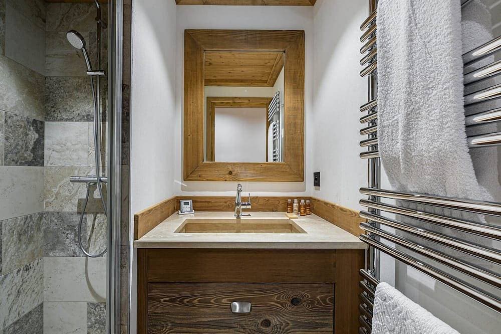 Foto 7 von 15: Schöne Wohnung in Courchevel Le Praz, nah an den Pisten, mit Parkplatz und WLAN
