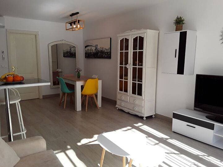 Foto 9 von 19: Ferienwohnung für 3 Personen mit Pool