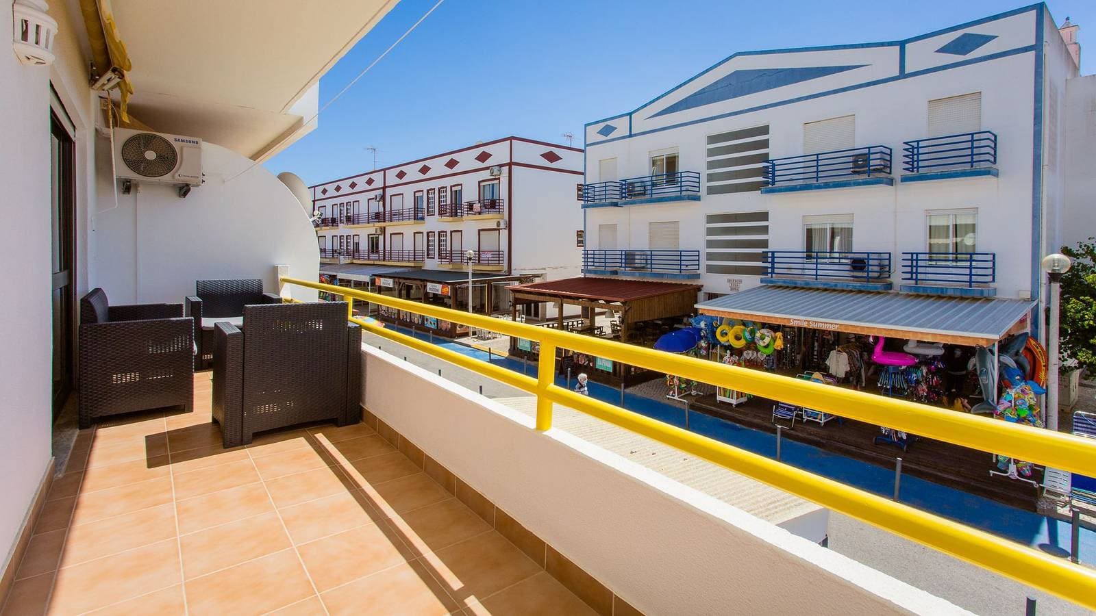 Foto 7 von 32: Ferienwohnung für 6 Personen mit Balkon