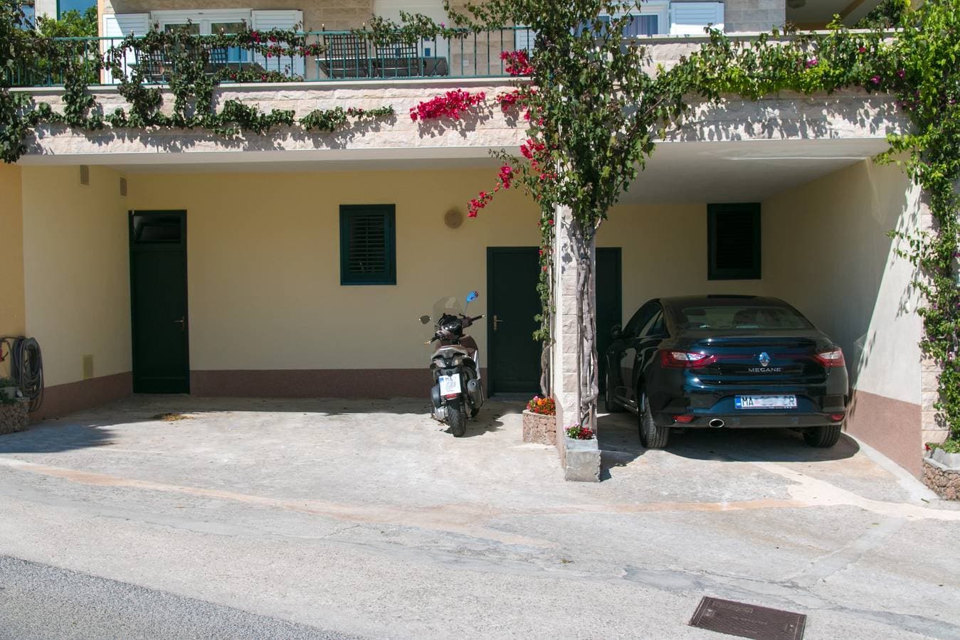 Foto 7 von 15: Zimmer mit Terrasse Brela, Makarska S-2717-i