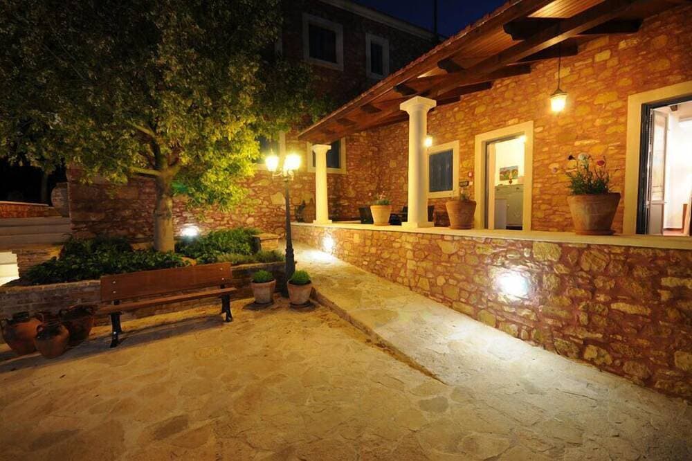 Foto 11 von 21: Agapi, Eine schöne kleine Wohnung mit großer Veranda, ideal für ein Paar