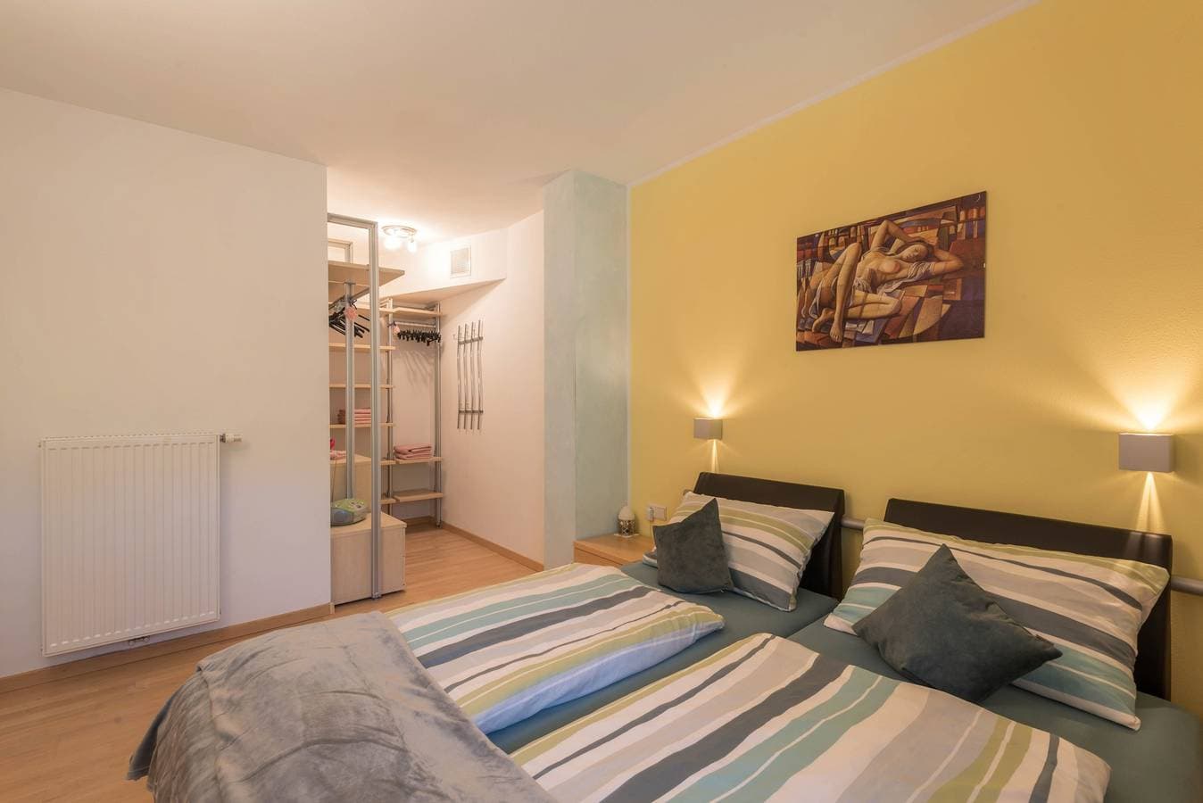 Foto 10 von 36: Ferienwohnung 'Schlernblick' mit Bergblick, Garten & WLAN