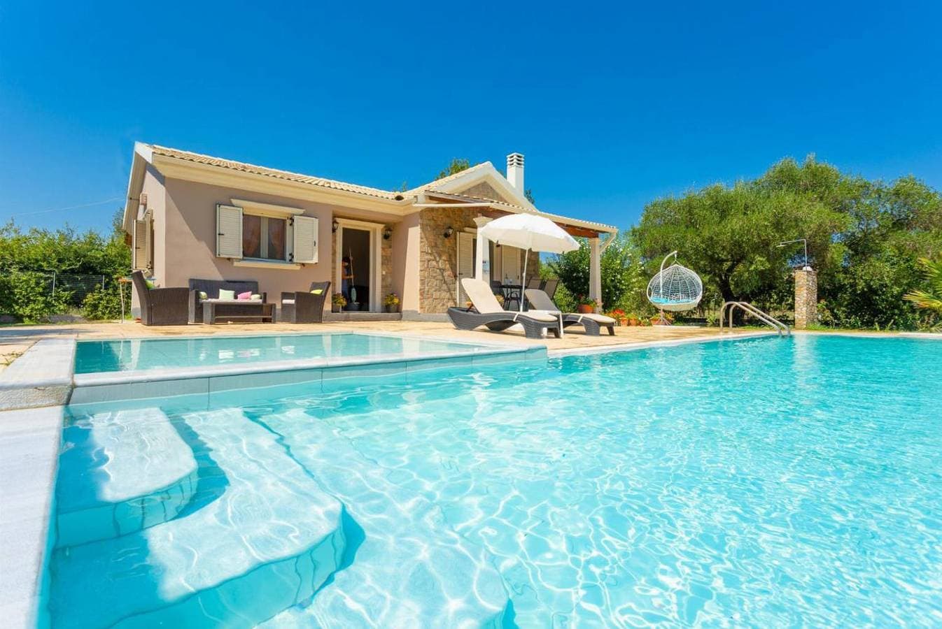 Foto 3 von 19: Villa für 4 Personen mit Terrasse