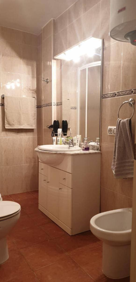 Foto 6 von 35: Ferienwohnung für 6 Personen mit Balkon/Terrasse