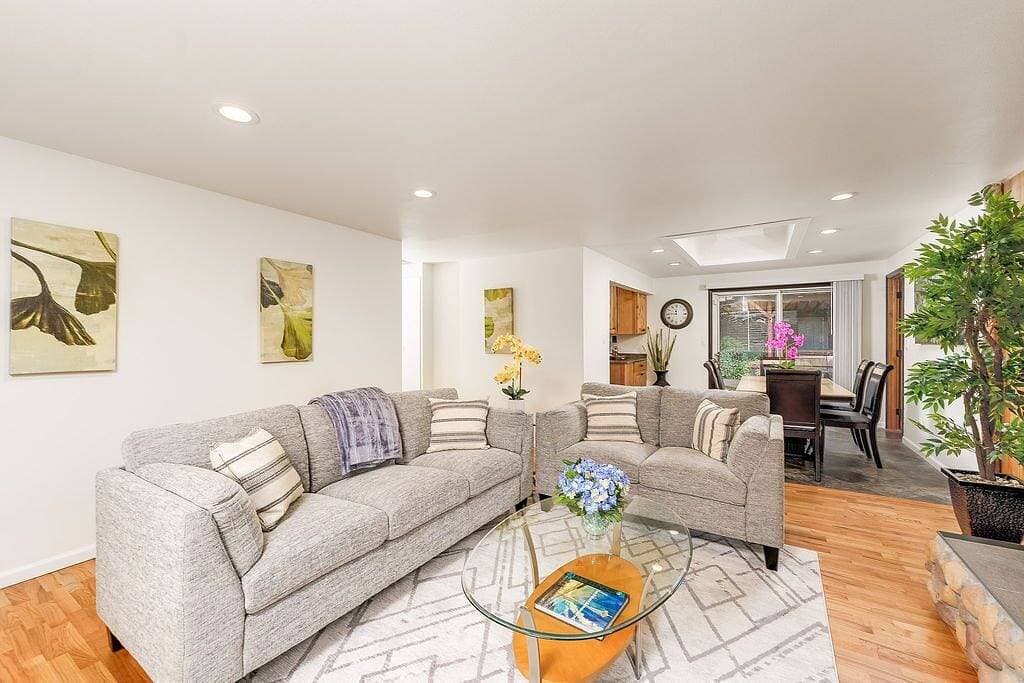 🌟Newly Renov✔️Lg Mstr Br✔️3 Br ✔️WiFi ✔️✈️ ✔️ Mall ✔️AC ✔️Hot tub🌟 1