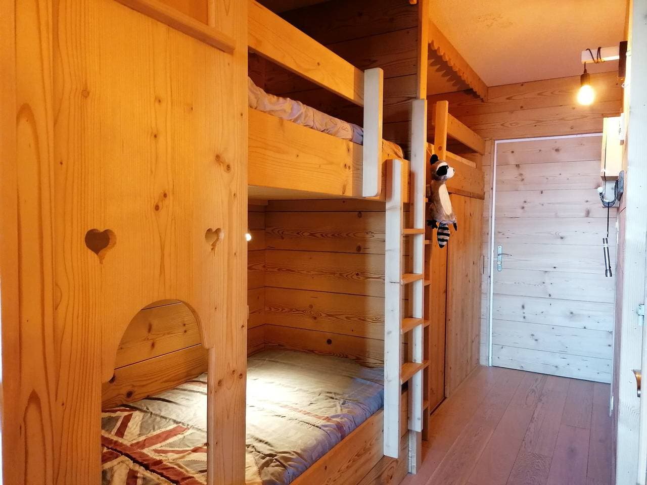 Foto 10 von 15: Geräumiges Bergstudio, Balkon mit Talblick, zentrale Lage, pistennah