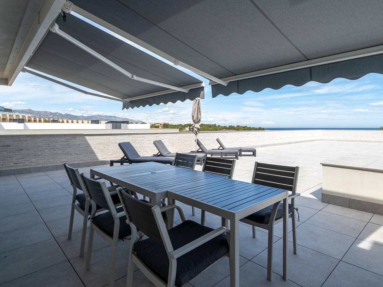 Foto 4 von 30: Ferienwohnung für 6 Personen mit Meerblick