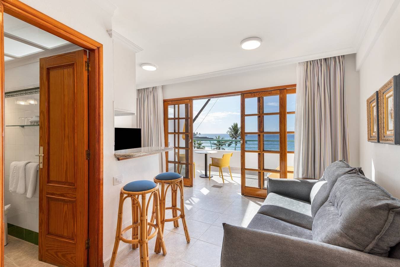 Foto 11 von 26: Apartment 'Playa Delphin 305' mit Meerblick, Balkon und WLAN