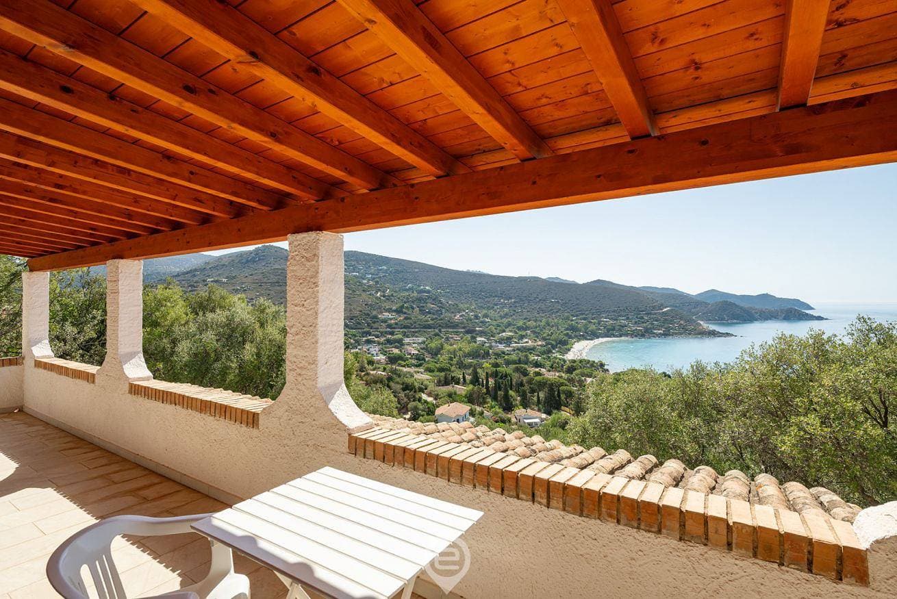 Foto 12 von 52: Villa für 4 Personen mit Meerblick