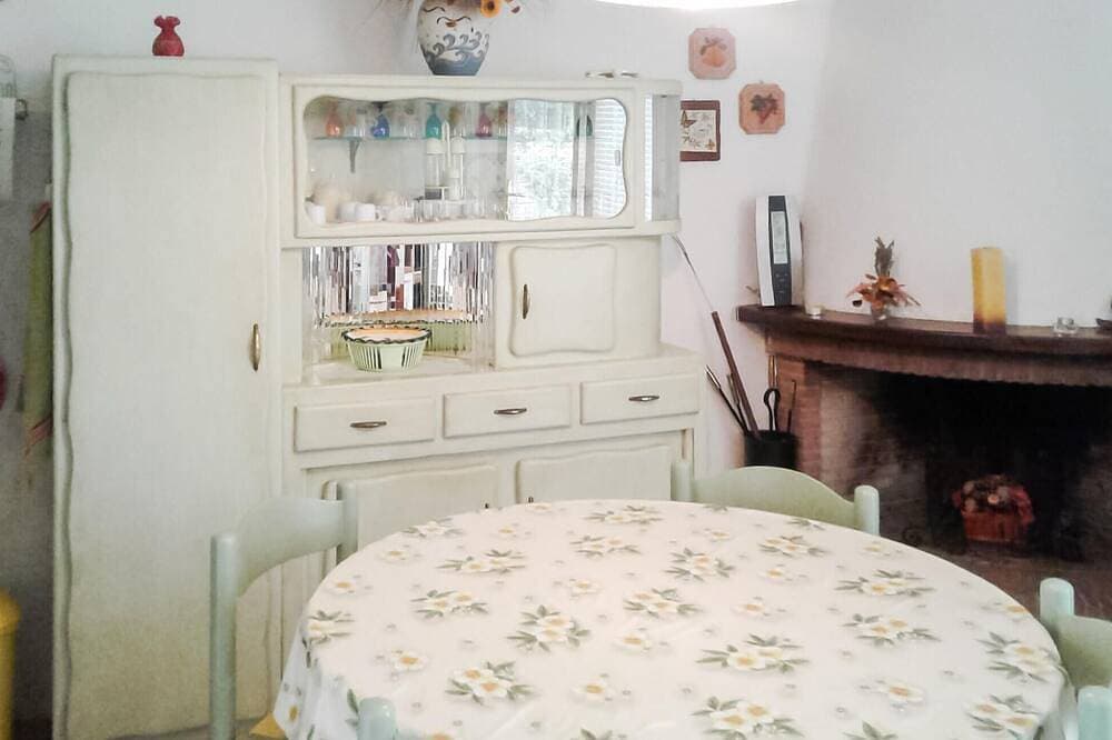 Foto 9 von 12: 2 bedroom stunning home in Monteverdi Marittimo