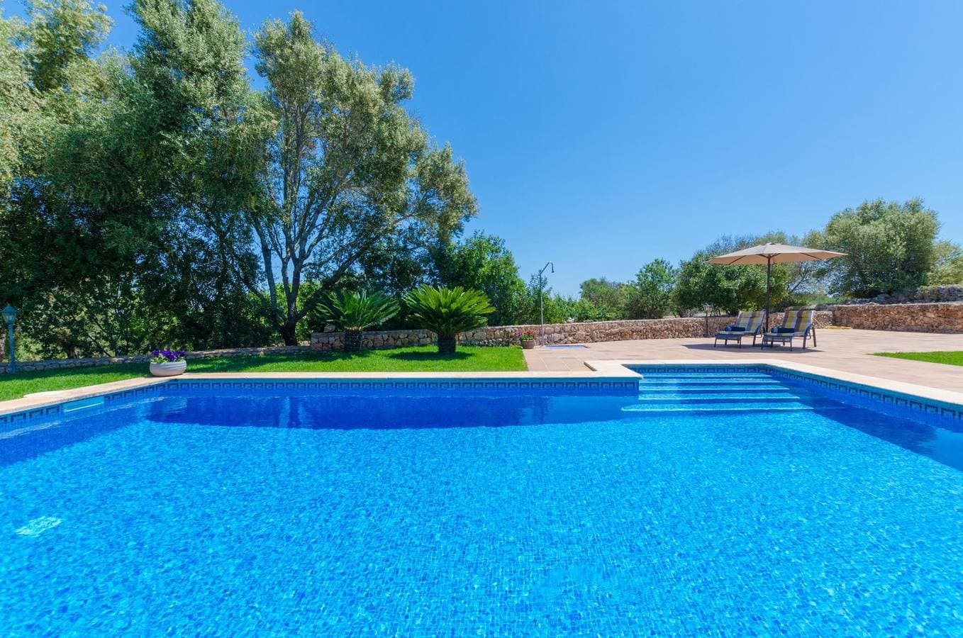 Foto 6 von 45: Es Vedat  6- Ferienhaus mit privaten Pool in Lloret De Vistalegre. WiFi gratis