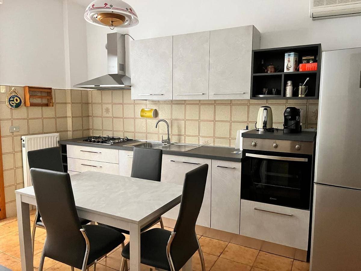 Foto 4 von 16: Two-Bedroom House