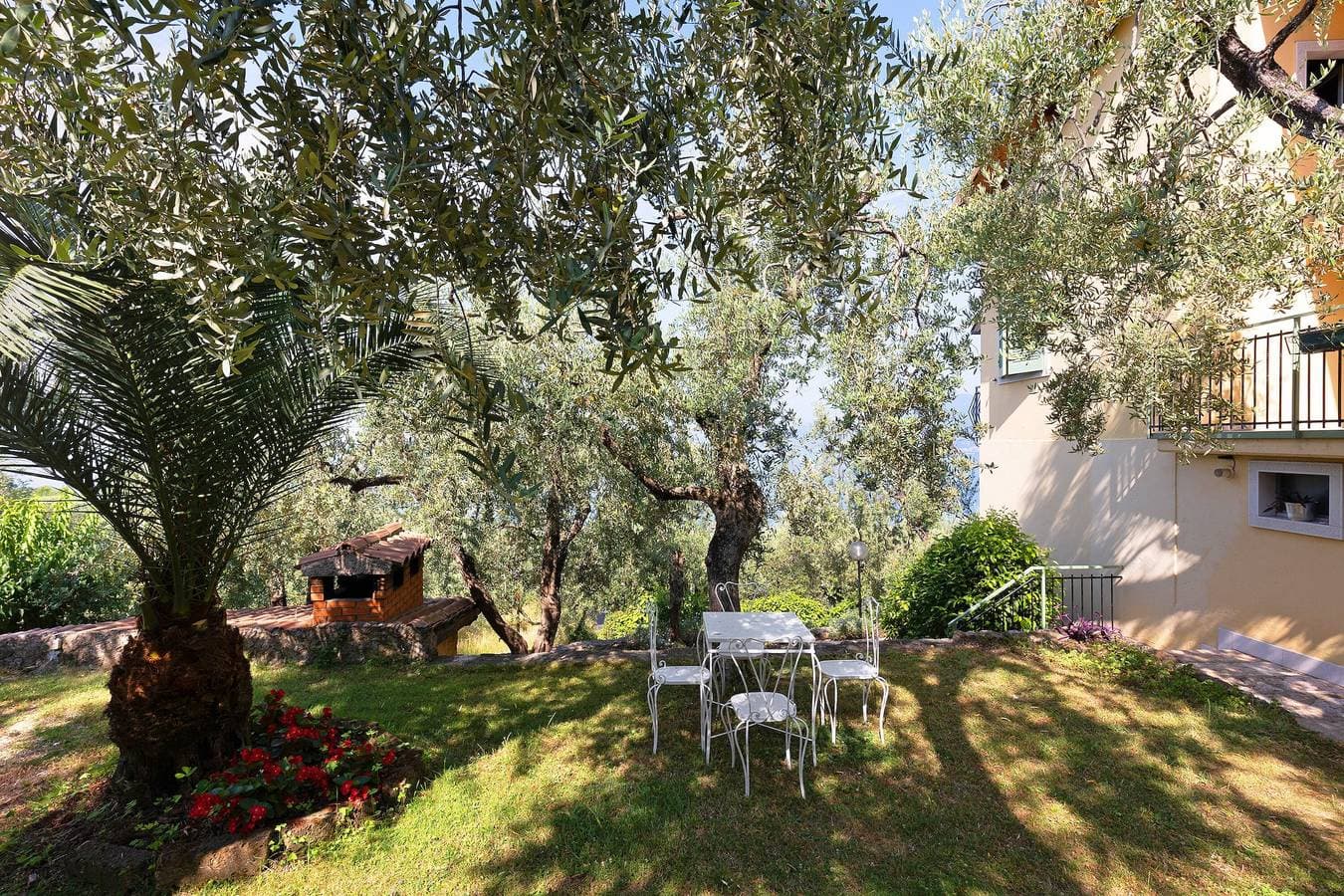 Foto 10 von 31: Ferienwohnung 'El Casal' mit Seeblick, Gemeinschaftspool und WLAN