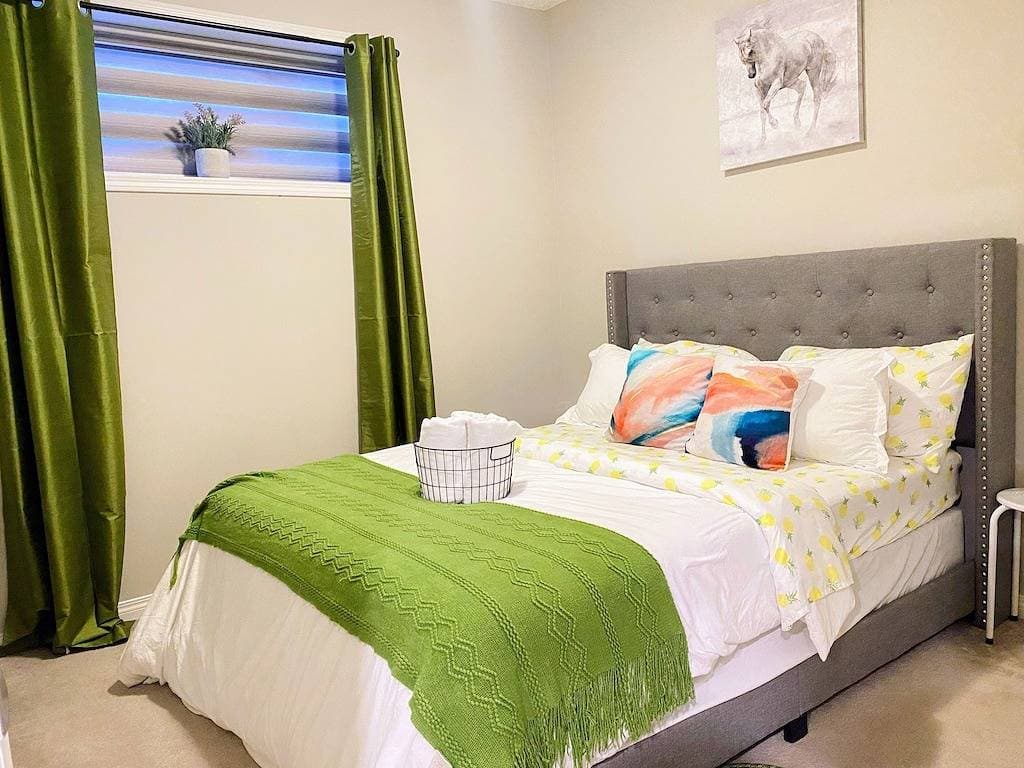 Foto 6 von 20: Newly Built and Cheerful 1-Bedroom Suite