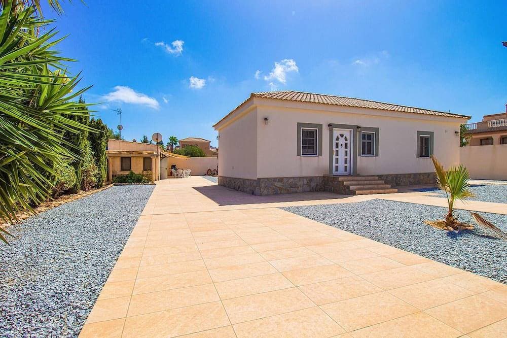 Foto 8 von 30: Cozy home in Orihuela