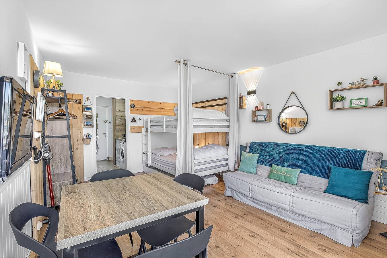 Foto 8 von 30: Studio „Le 27“ mit Bergblick, Balkon & WLAN – 4 Schlafplätze, 2 weitere gegen Aufpreis