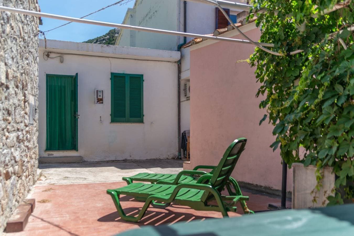 Foto 11 von 20: Ferienwohnung für 4 Personen mit Garten