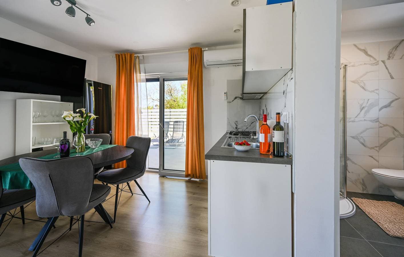 Foto 9 von 34: Familienfreundliche Ferienwohnung, 2 km vom FKK-Strand entfernt, mit WLAN und Parkplatz
