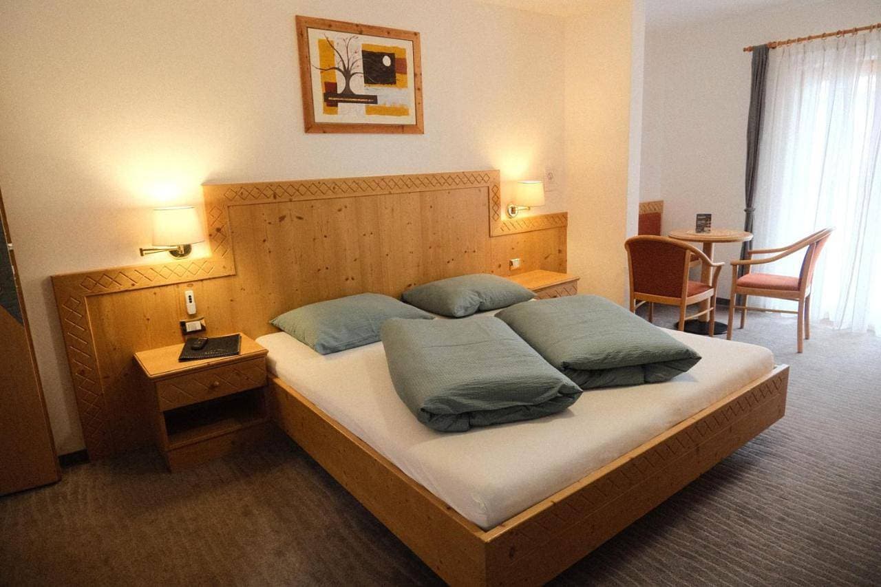 Foto 2 von 11: Double Room with Balcony