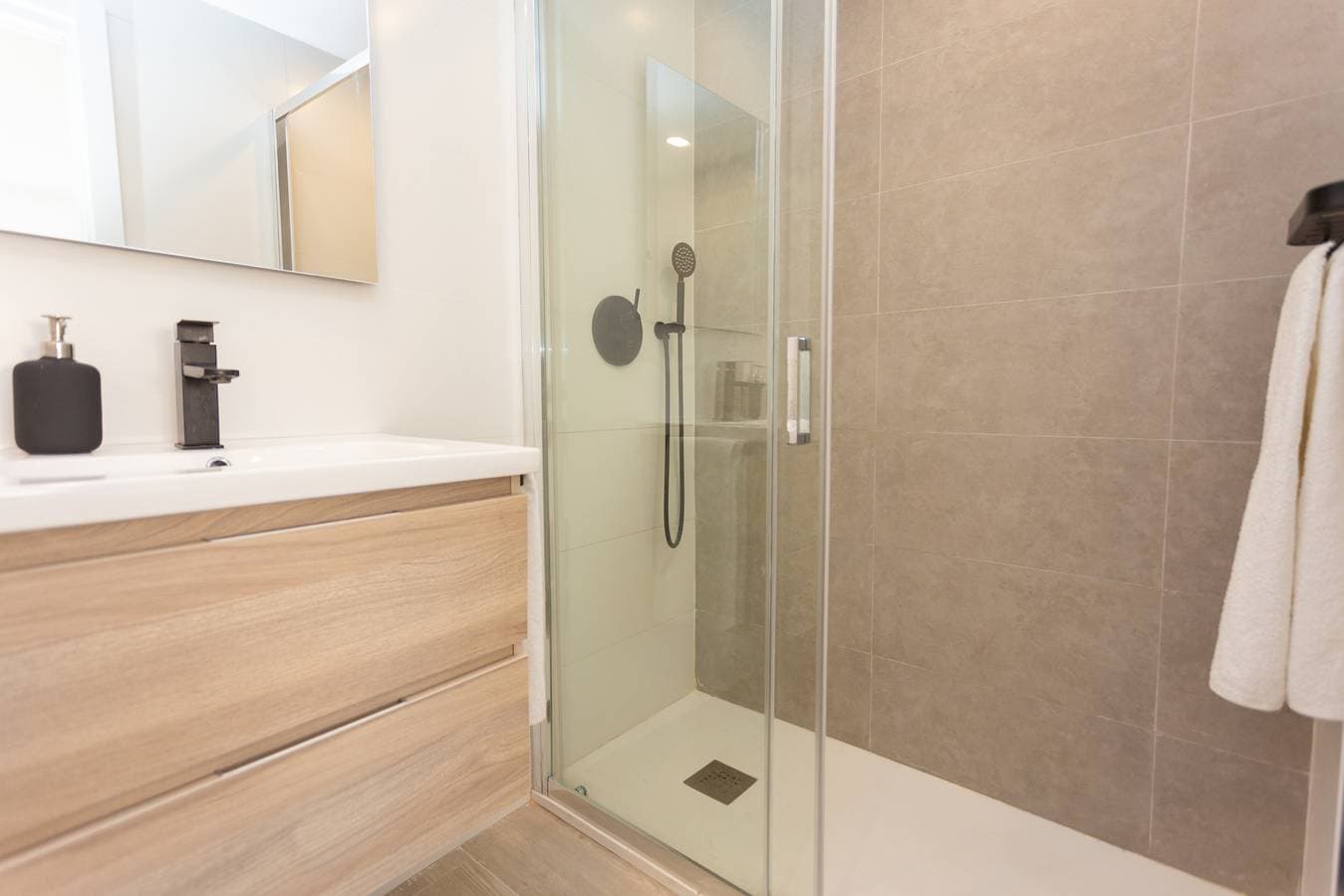 Foto 12 von 40: Ferienwohnung für 3 Personen mit Balkon