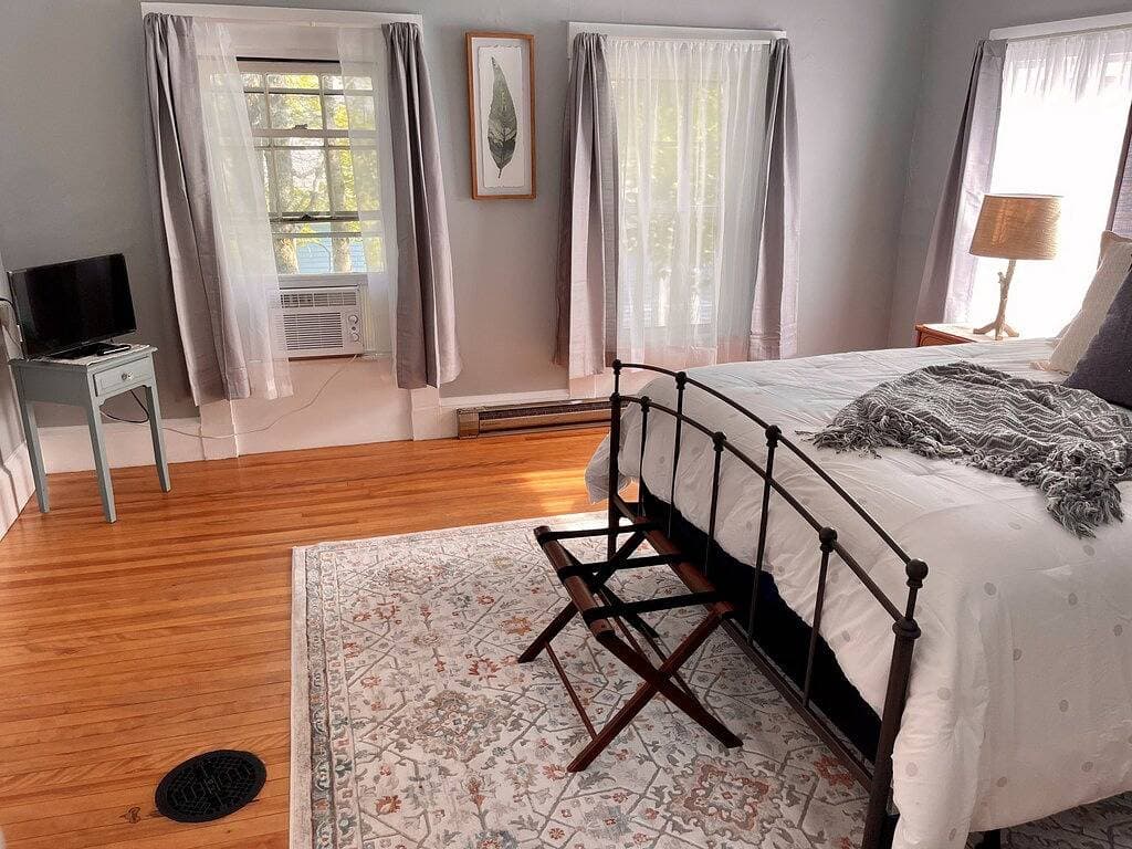 Close to Acadia and a short walk to downtown Ellsworth's restaurants and trails. 1