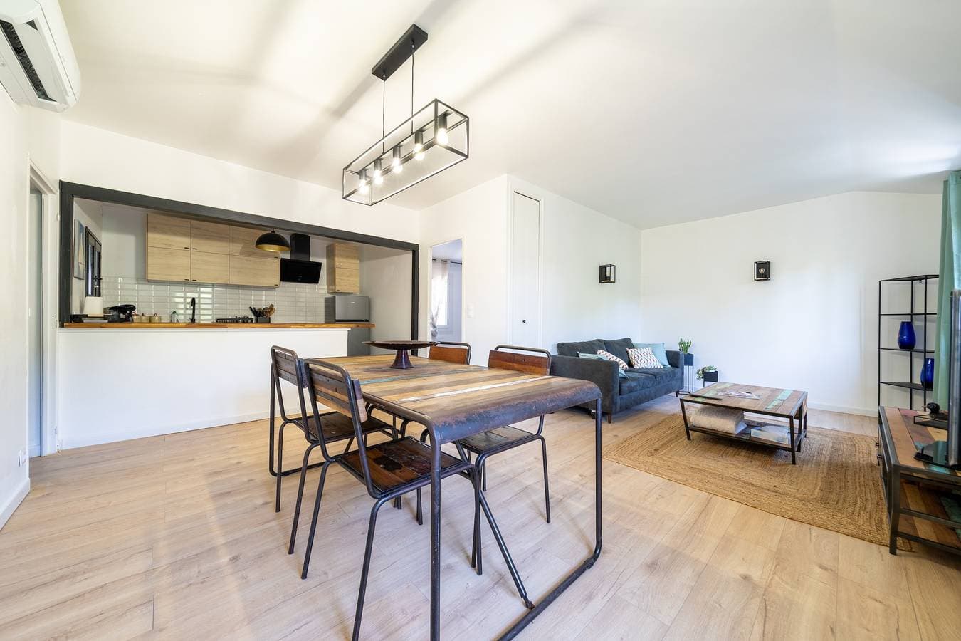 Foto 3 von 14: Ferienwohnung für 4 Personen mit Terrasse