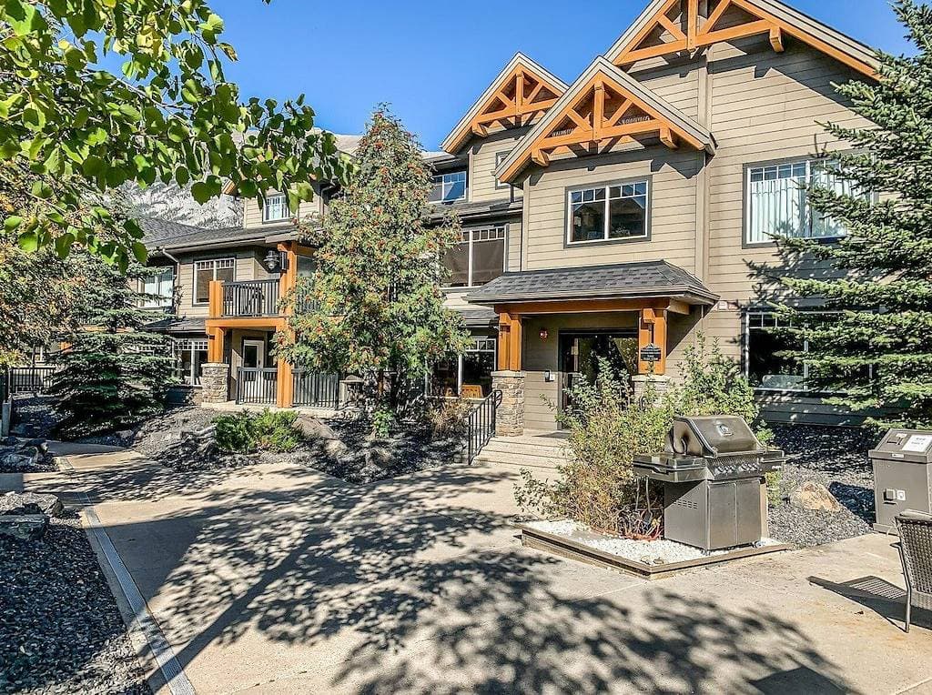 Foto 8 von 31: Cozy Rocky Mountain Getaway with Hot Tub! Pet Friendly & Newly Updated!