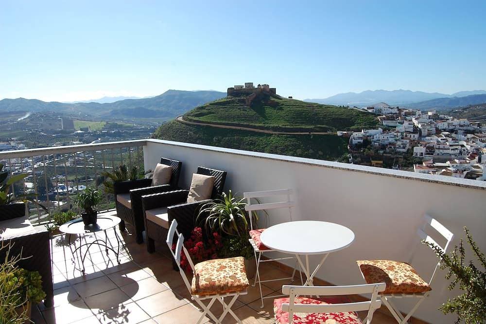 A 2 Schlafzimmer Luxus-Penthouse in der Altstadt von Alora 1