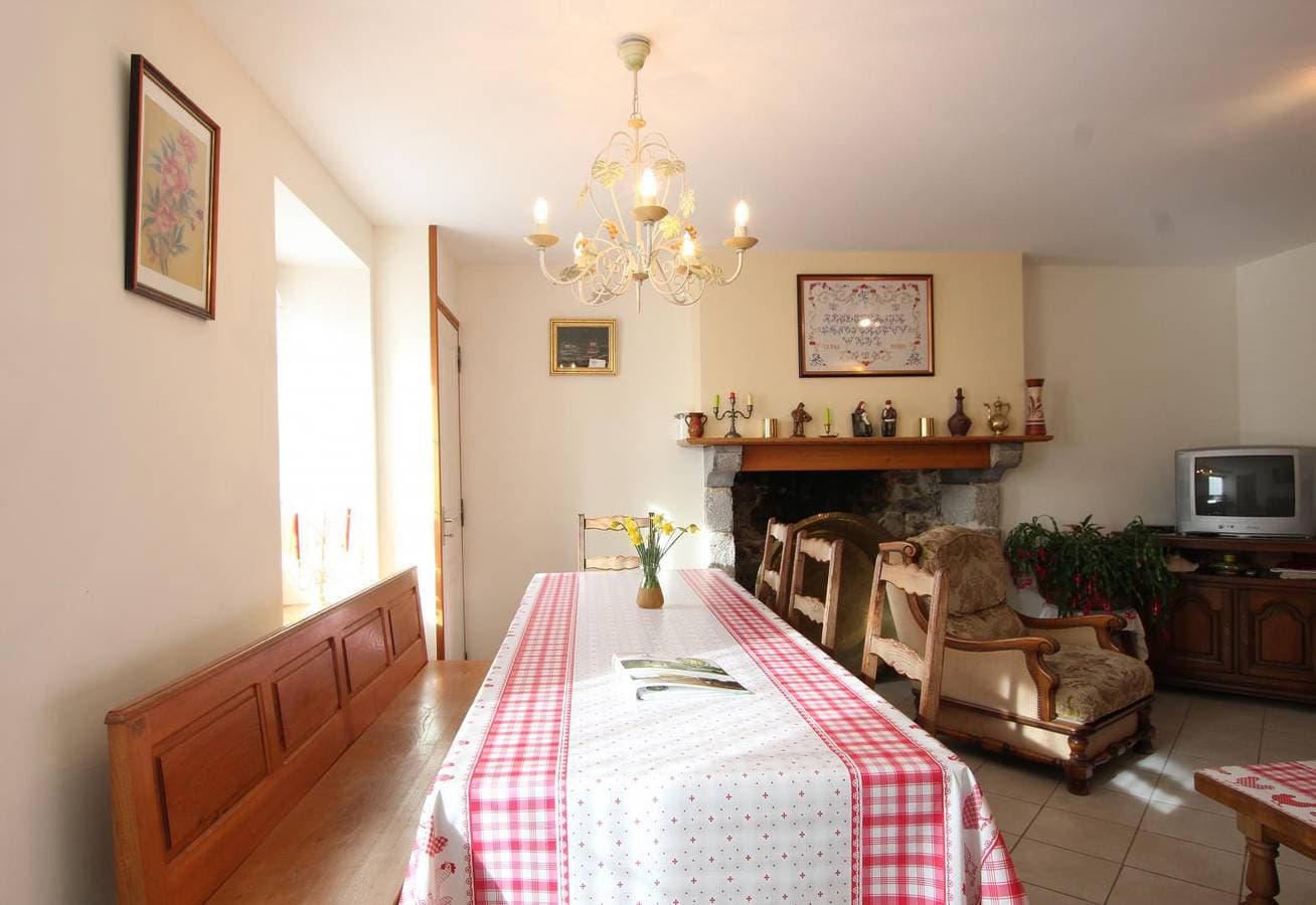 Foto 3 von 12: Gemütliche 92m² Gite: Garten, TV, Internet - 1,5km zum Strand