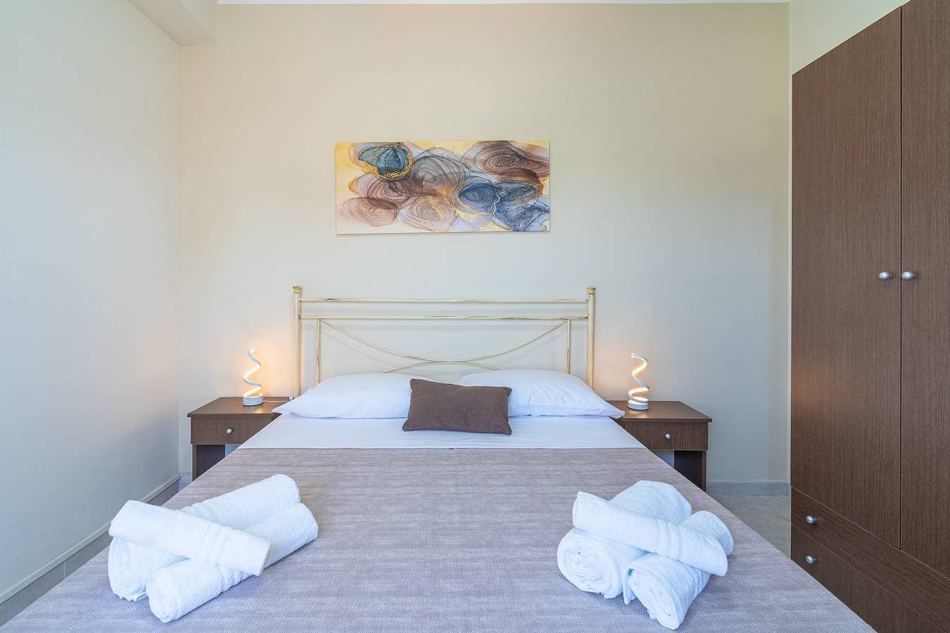 Foto 4 von 22: Ferienwohnung 'Brezza Marina Marzamemi' mit Balkon, WLAN und Klimaanlage