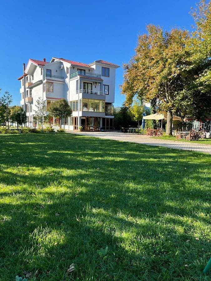 Hotel Tirona 1