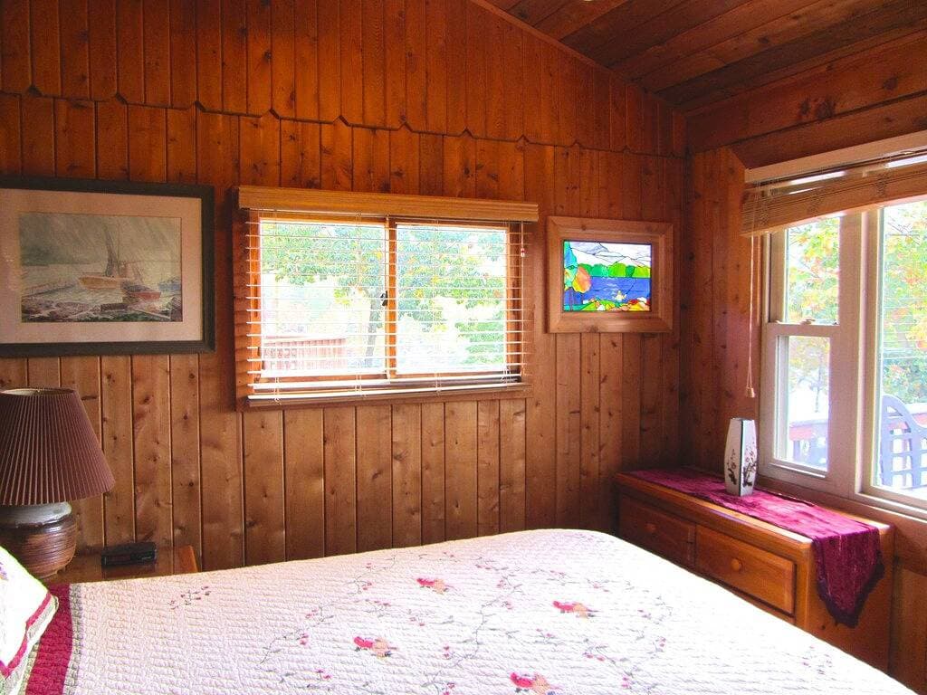 Foto 4 von 38: 5 Sterne Nette & Gemütliche Hütte, Atemberaubende Aussicht, No Wake Cove, Boote verfügbar,