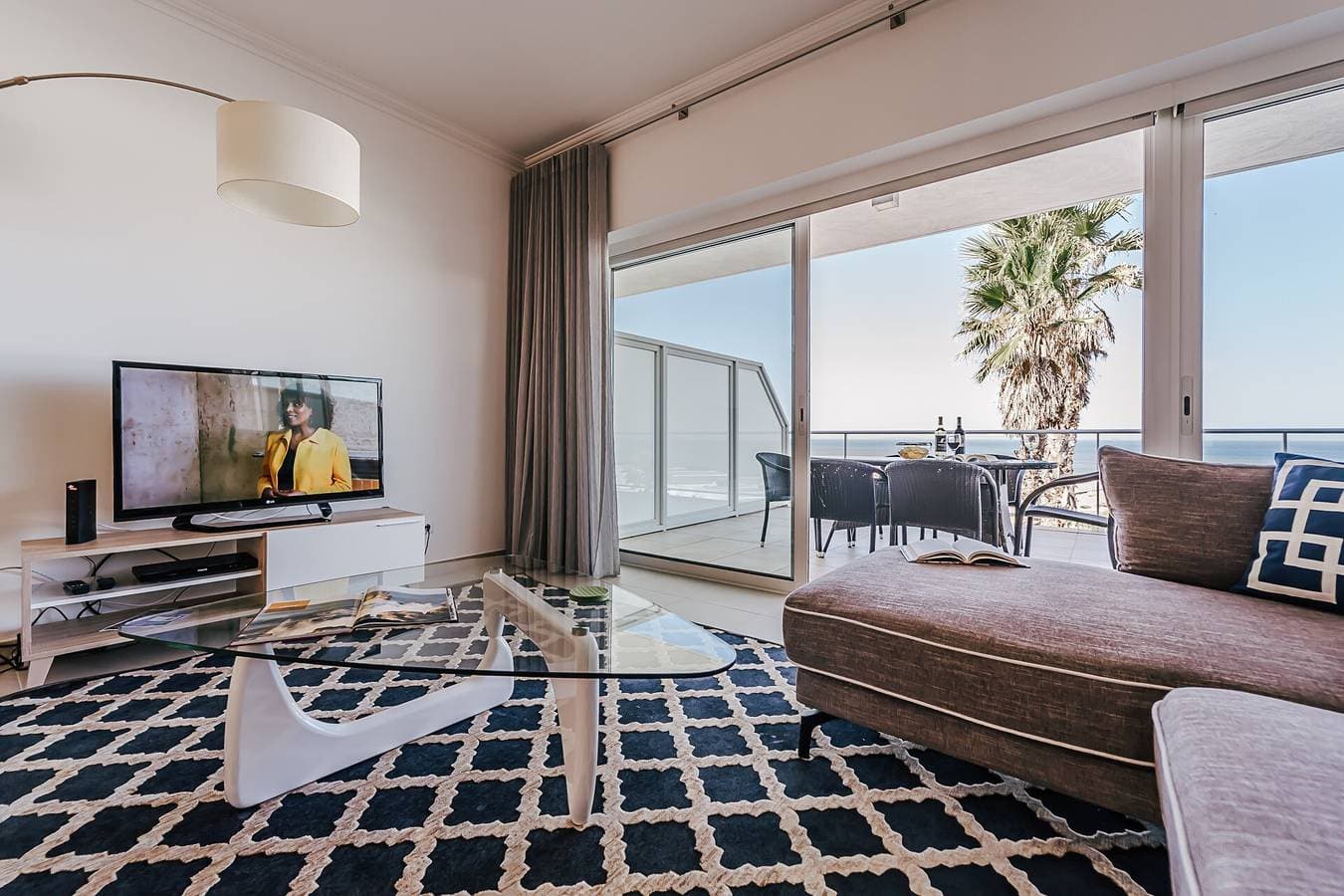 Foto 4 von 15: Ferienwohnung 'Beachfront Atlantic View A09' mit Meerblick und WLAN